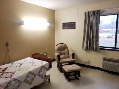 Hickory Manor Nursing Facility Photo